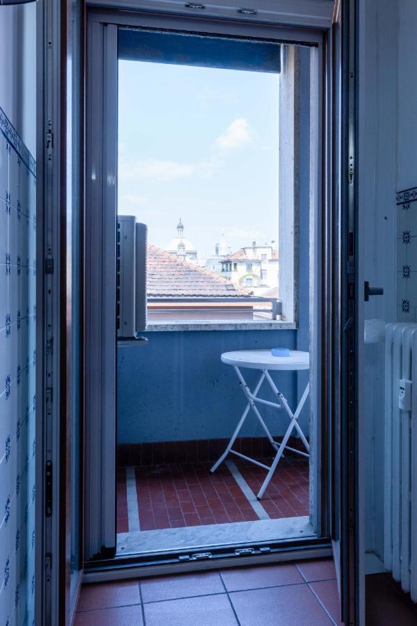 Appartamento Milan Flat 5 Min From Duomo With Park For Small Cars Esterno foto